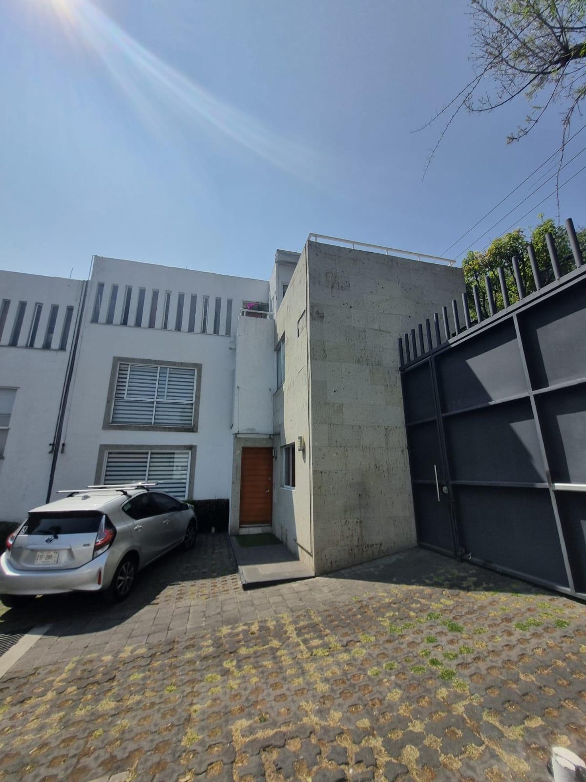 House in a horizontal condominium, Barrio San Francisco, Magdalena Contreras